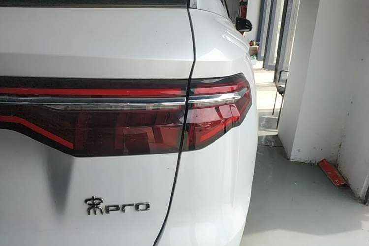 Used BYD Song Pro 2019 1.5T Automatic Luxury Model Right Rear Taillight