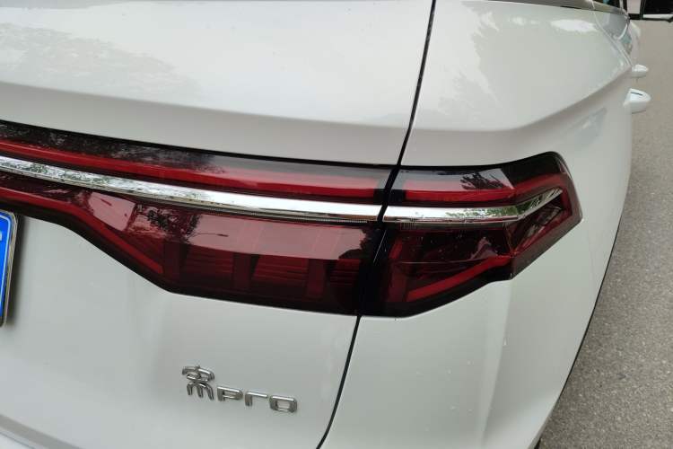 Used BYD Song Pro 2019 1.5T Automatic Luxury Model Right Rear Taillight