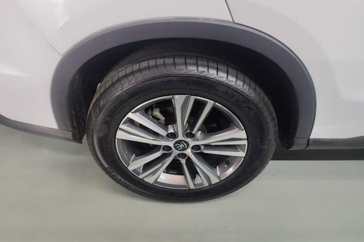Used BYD Song Pro 2019 1.5T Automatic Luxury Model Right Rear Wheel Hub
