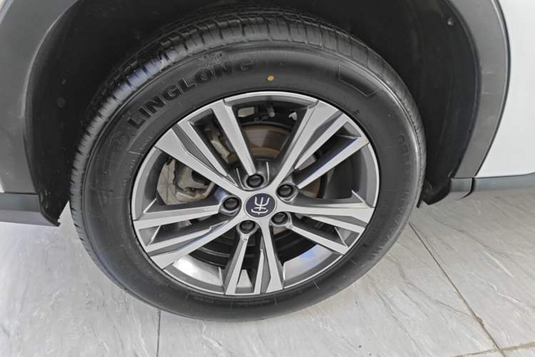 Used BYD Song Pro 2019 1.5T Automatic Elite Edition Right Rear Wheel Hub