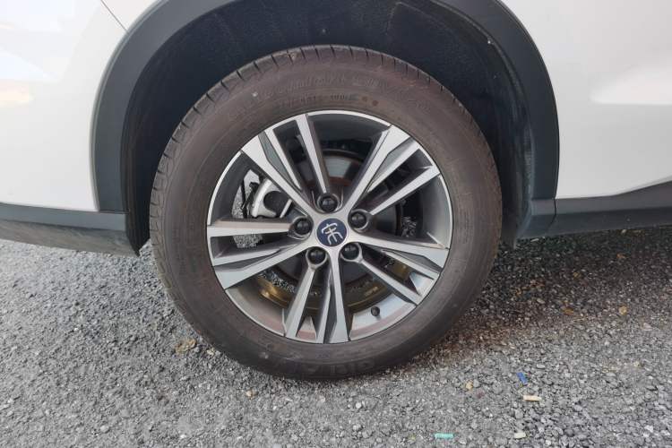 Used BYD Song Pro 2019 1.5T Automatic Luxury Model Right Rear Wheel Hub