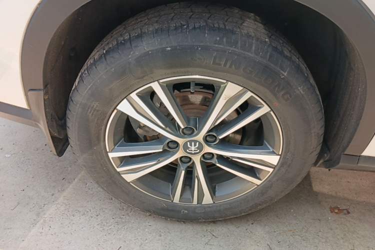 Used BYD Song Pro 2019 1.5T Automatic Elite Edition Right Rear Wheel Hub