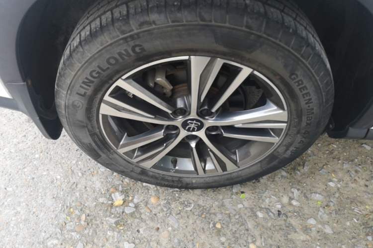Used BYD Song Pro 2019 1.5T Automatic Luxury Model Right Rear Wheel Hub