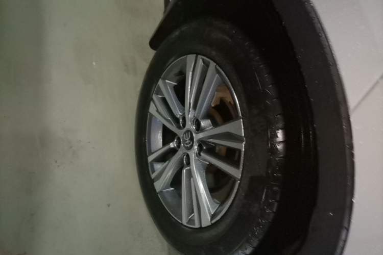 Used BYD Song Pro 2019 1.5T Automatic Luxury Model Right Rear Wheel Hub