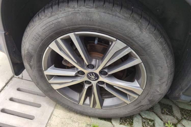 Used BYD Song Pro 2019 1.5T Automatic Luxury Model Right Rear Wheel Hub