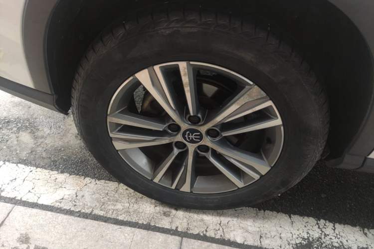 Used BYD Song Pro 2019 1.5T Automatic Elite Edition Right Rear Wheel Hub
