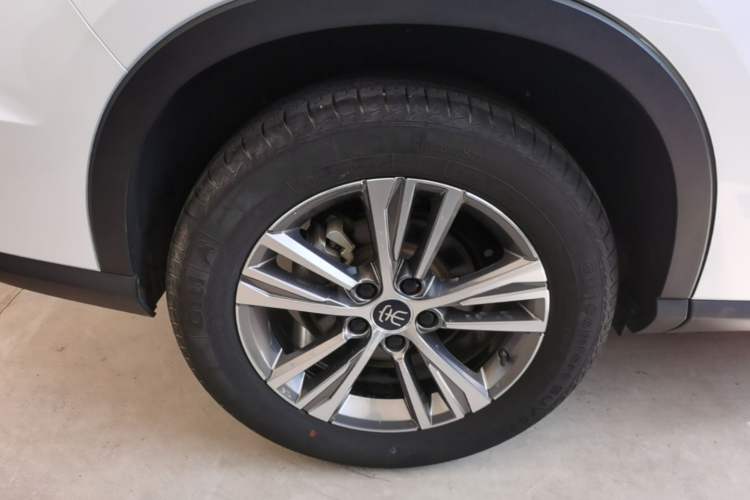 Used BYD Song Pro 2019 1.5T Automatic Elite Edition Right Rear Wheel Hub