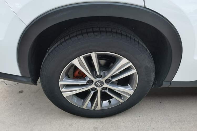 Used BYD Song Pro 2019 1.5T Automatic Luxury Model Right Rear Wheel Hub
