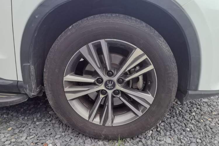 Used BYD Song Pro 2019 1.5T Automatic Elite Edition Right Rear Wheel Hub