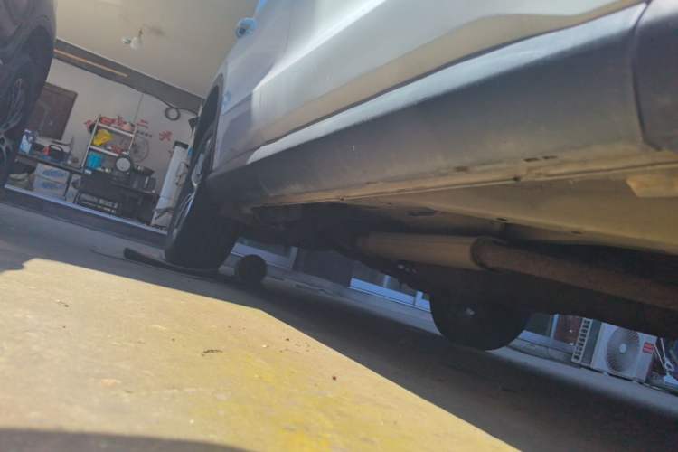 Used BYD Song Pro 2019 1.5T Automatic Luxury Model Right Side Sill