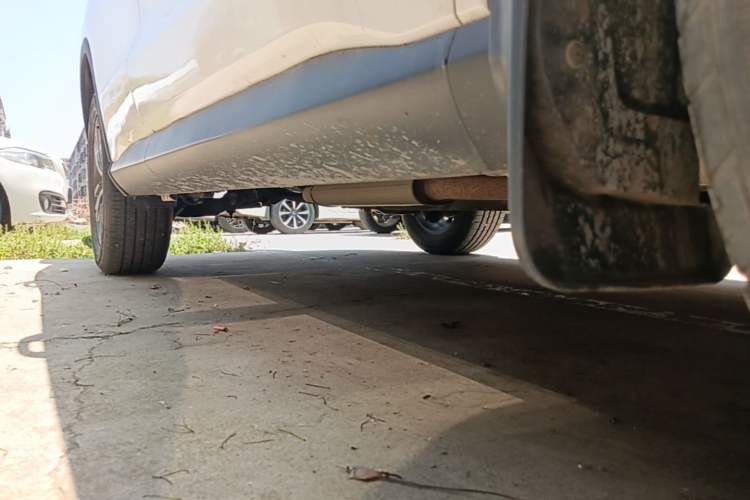 Used BYD Song Pro 2019 1.5T Automatic Elite Edition Right Side Sill