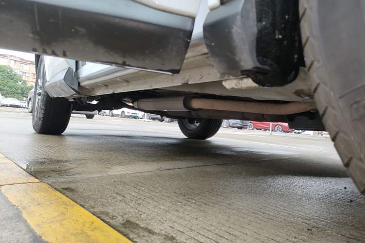 Used BYD Song Pro 2019 1.5T Automatic Elite Edition Right Side Sill