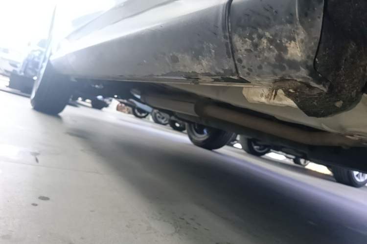 Used BYD Song Pro 2019 1.5T Automatic Elite Edition Right Side Sill