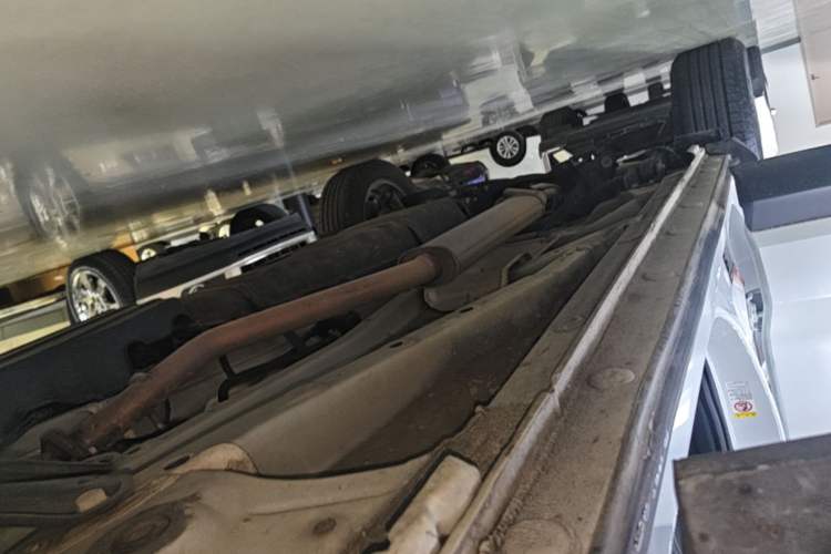 Used BYD Song Pro 2019 1.5T Automatic Luxury Model Right Side Sill