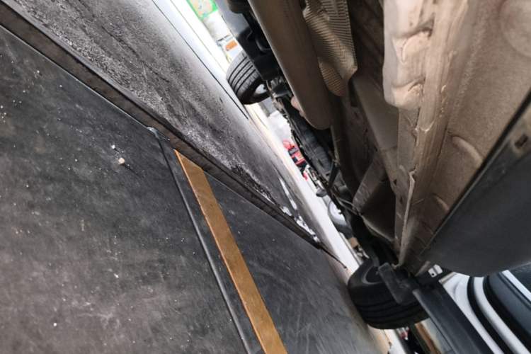 Used BYD Song Pro 2019 1.5T Automatic Luxury Model Right Side Sill