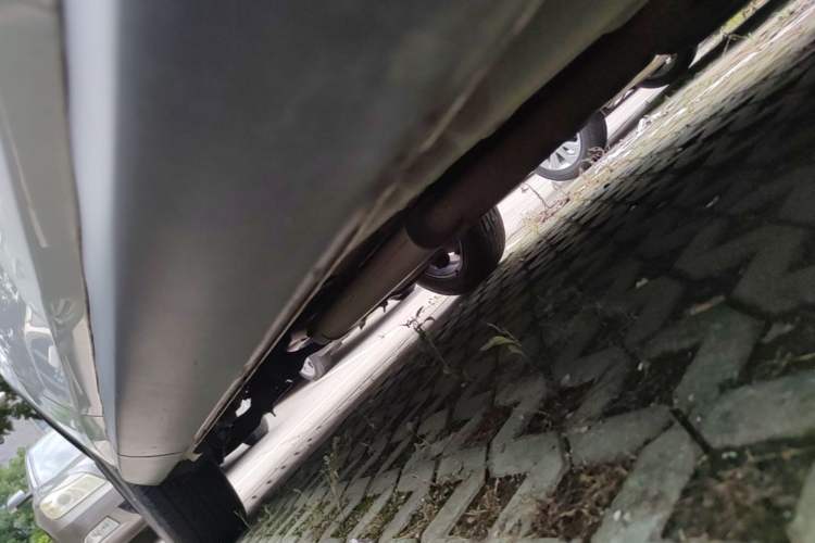 Used BYD Song Pro 2019 1.5T Automatic Luxury Model Right Side Sill
