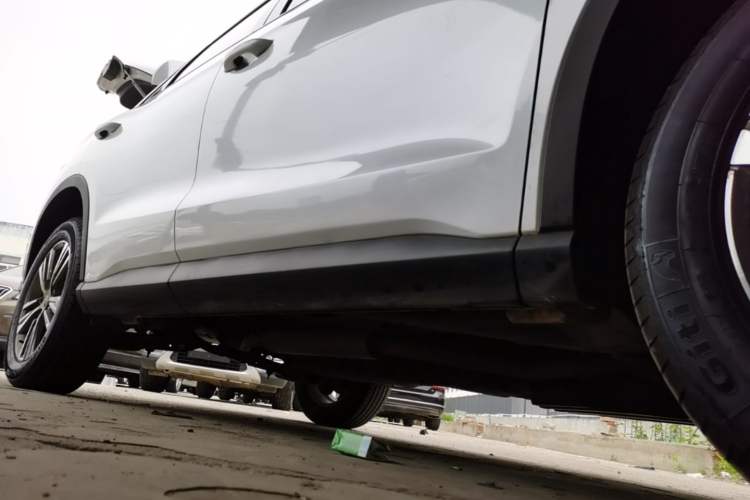 Used BYD Song Pro 2019 1.5T Automatic Elite Edition Right Side Sill
