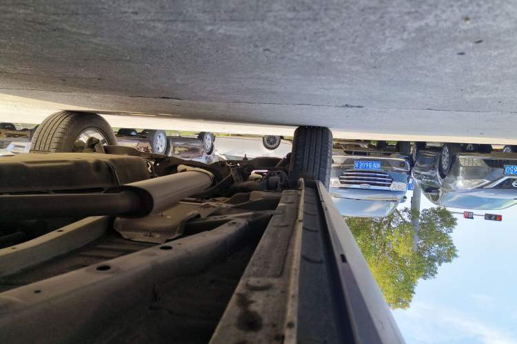 Used BYD Song Pro 2019 1.5T Automatic Elite Edition Right Side Sill