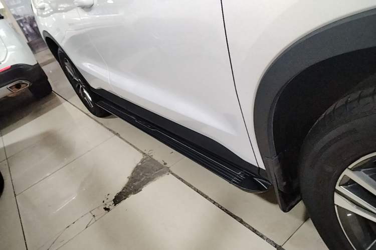 Used BYD Song Pro 2019 1.5T Automatic Elite Edition Right Side Sill