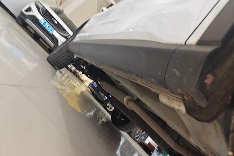 Used BYD Song Pro 2019 1.5T Automatic Elite Edition Right Side Sill