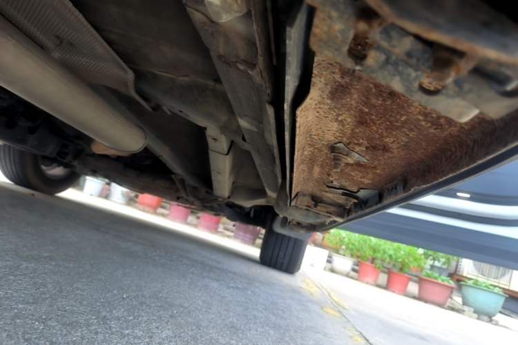 Used BYD Song Pro 2019 1.5T Automatic Prestige Model Right Side Sill