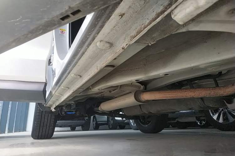 Used BYD Song Pro 2019 1.5T Automatic Luxury Model Right Side Sill