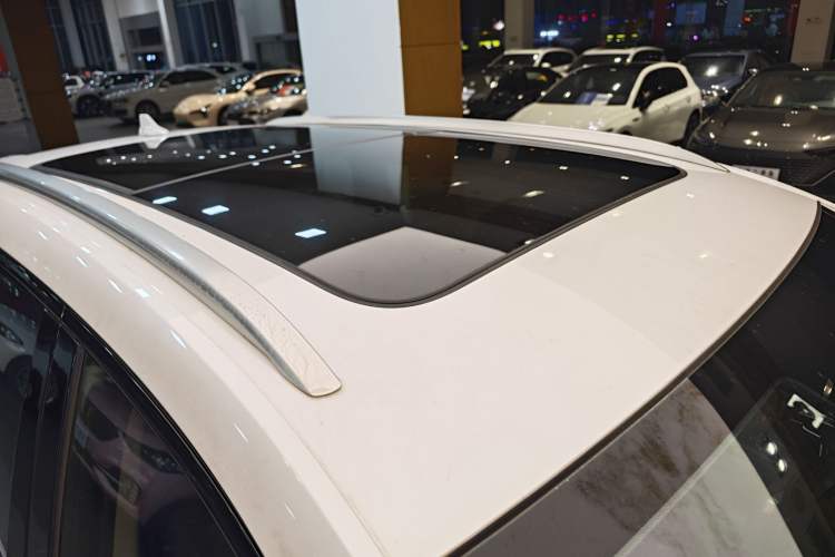 Used BYD Song Pro 2019 1.5T Automatic Prestige Model Roof