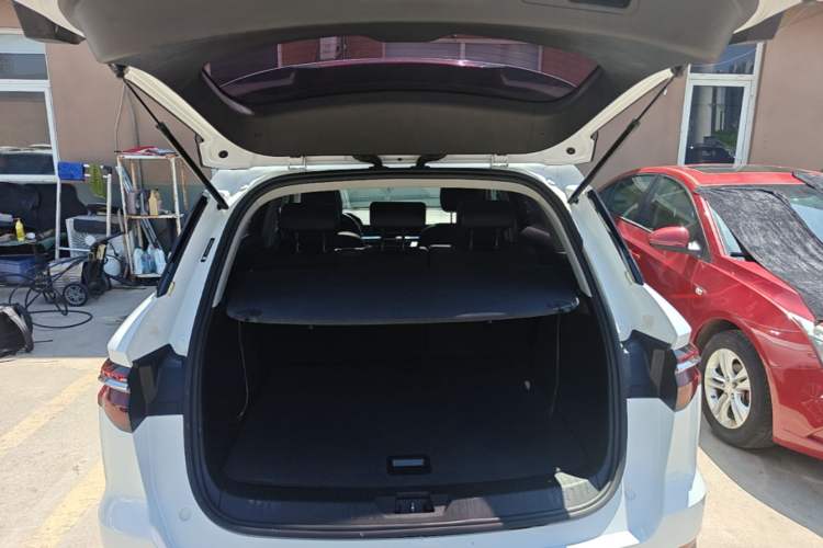 Used BYD Song Pro 2019 1.5T Automatic Luxury Model Trunk