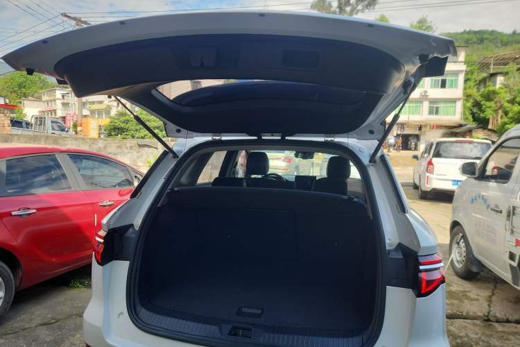 Used BYD Song Pro 2019 1.5T Automatic Luxury Model Trunk