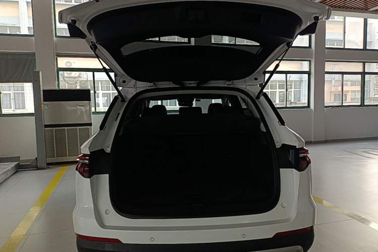 Used BYD Song Pro 2019 1.5T Automatic Luxury Model Trunk