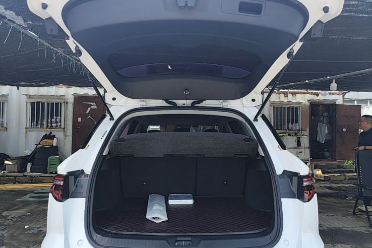 Used BYD Song Pro 2019 1.5T Automatic Elite Edition Trunk