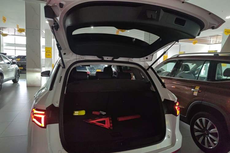 Used BYD Song Pro 2019 1.5T Automatic Luxury Model Trunk