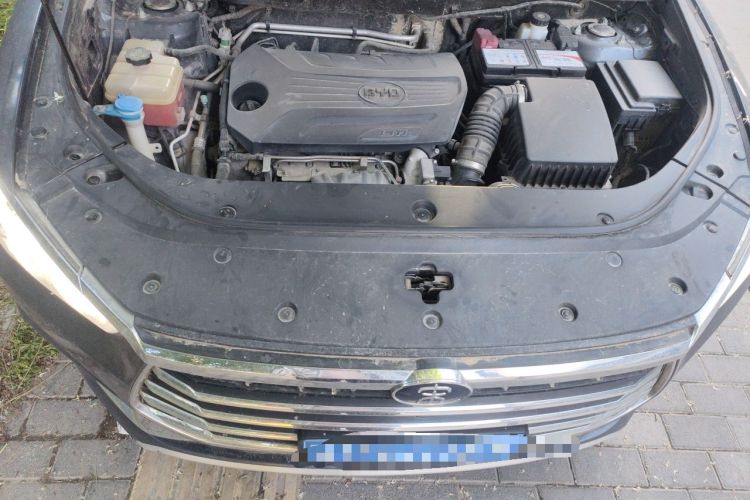 Used BYD Song Pro 2020 1.5T Manual Elite Model Engine Bay
