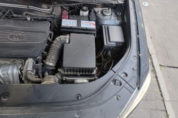 Used BYD Song Pro 2020 1.5T Manual Elite Model Engine Bay Left