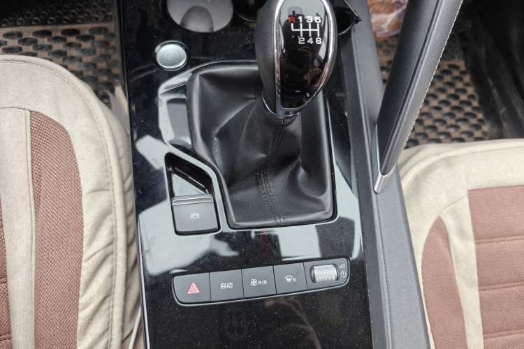 Used BYD Song Pro 2020 1.5T Manual Elite Model Interior 2