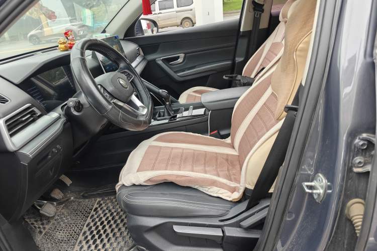 Used BYD Song Pro 2020 1.5T Manual Elite Model Interior 4