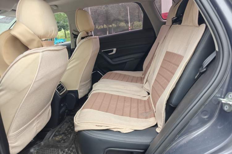 Used BYD Song Pro 2020 1.5T Manual Elite Model Interior 5