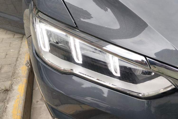 Used BYD Song Pro 2020 1.5T Manual Elite Model Right Front Headlight