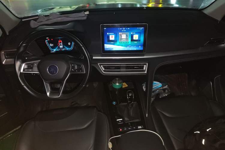 Used BYD Song Pro 2020 1.5T Manual Elite Model Center Console