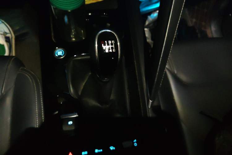 Used BYD Song Pro 2020 1.5T Manual Elite Model Gear Lever