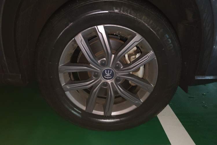 Used BYD Song Pro 2020 1.5T Manual Elite Model Right Front Wheel Hub