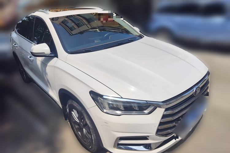 Used BYD Song Pro 2020 1.5T Manual Elite Model Front Right 45 Deg