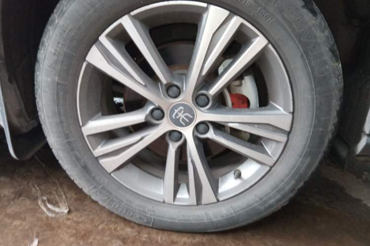 Used BYD Song Pro 2020 1.5T Automatic Pilot Edition Right Front Wheel Hub
