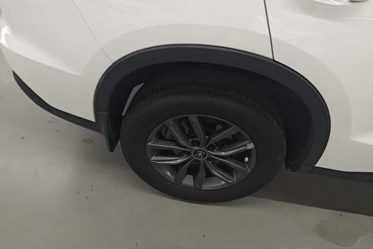 Used BYD Song Pro 2020 1.5T Manual Elite Model Right Rear Wheel Hub