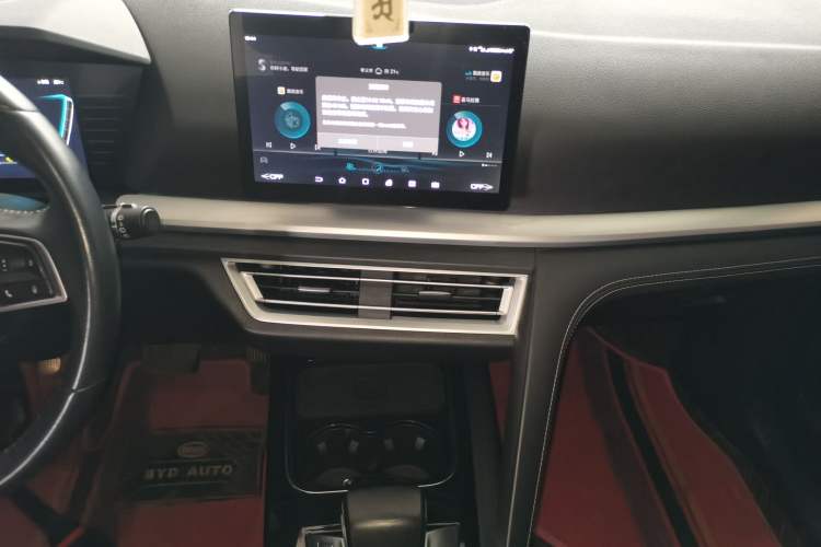 Used BYD Song Pro 2021 1.5T Automatic Elite Edition Audio And AC Panel