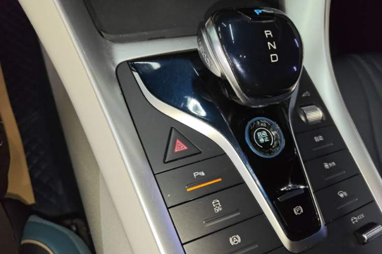 Used BYD Song Pro 2021 1.5T Automatic Xiaoyun Luxury Model Gear Lever
