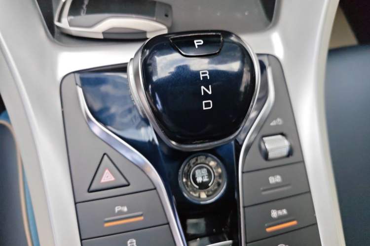Used BYD Song Pro 2021 1.5T Automatic Xiaoyun Luxury Model Gear Lever