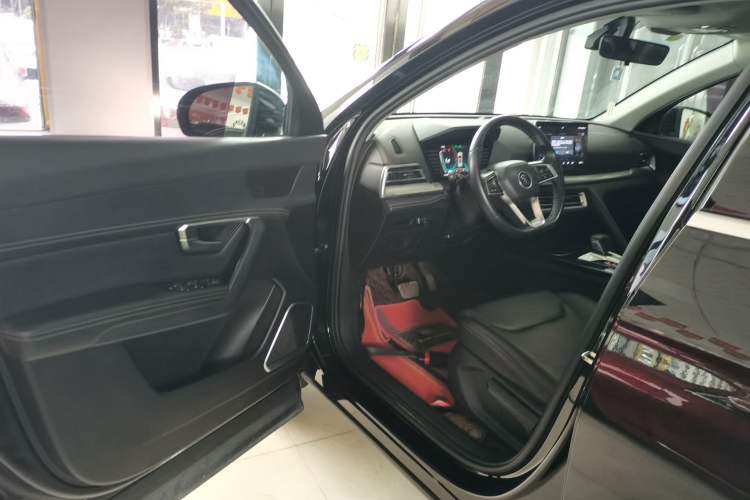 Used BYD Song Pro 2021 1.5T Automatic Elite Edition Interior 3