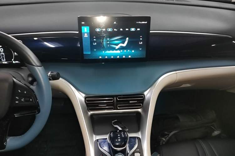 Used BYD Song Pro 2021 1.5T Automatic Xiaoyun Elite Edition Audio And AC Panel
