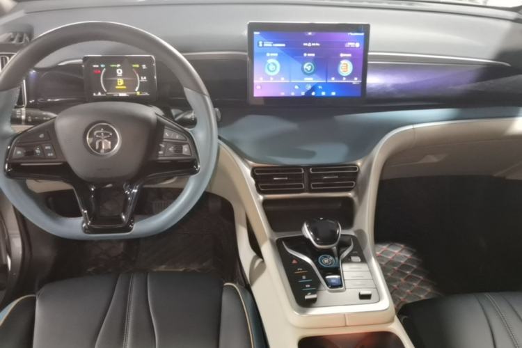 Used BYD Song Pro 2021 1.5T Automatic Xiaoyun Elite Edition Center Console